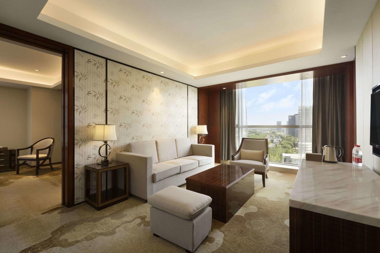Hotel Ramada Jiaxing Exterior foto
