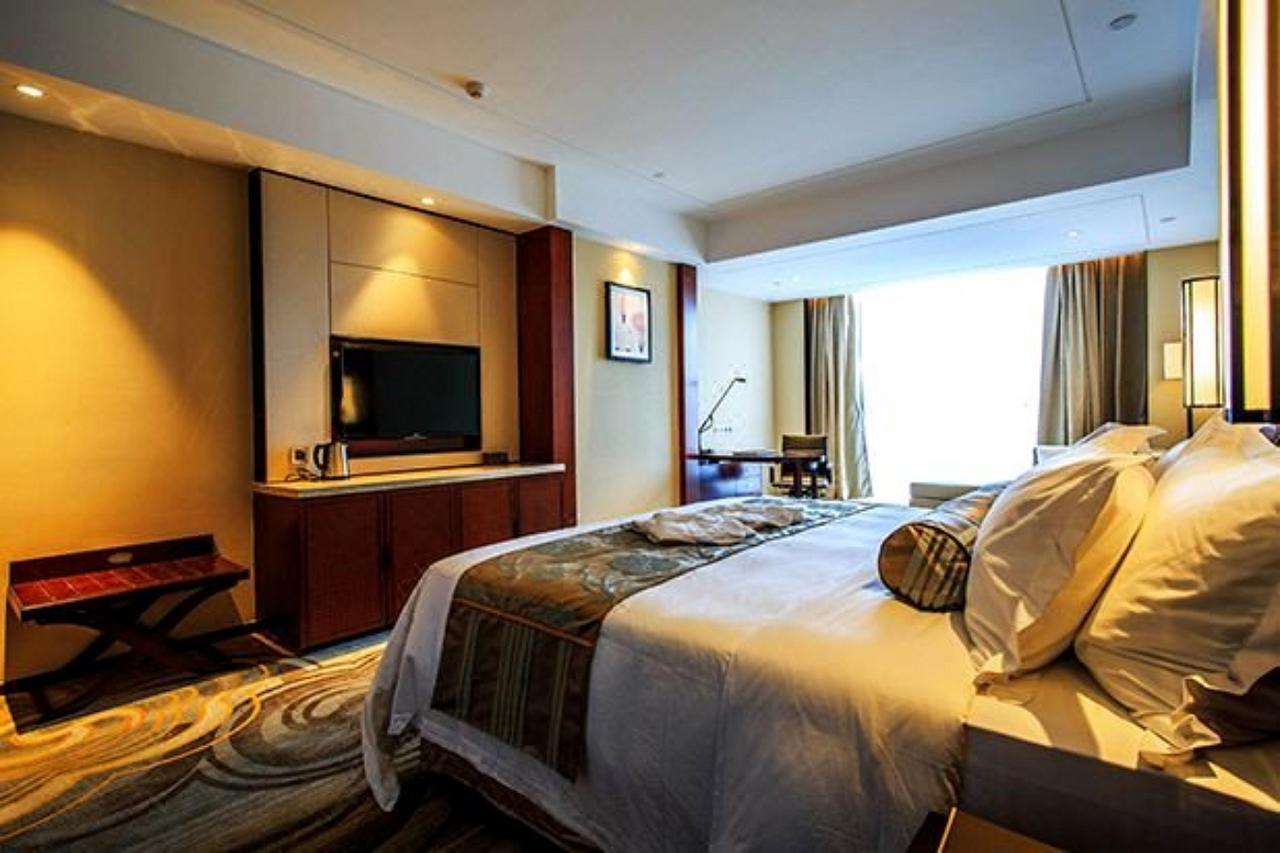 Hotel Ramada Jiaxing Exterior foto